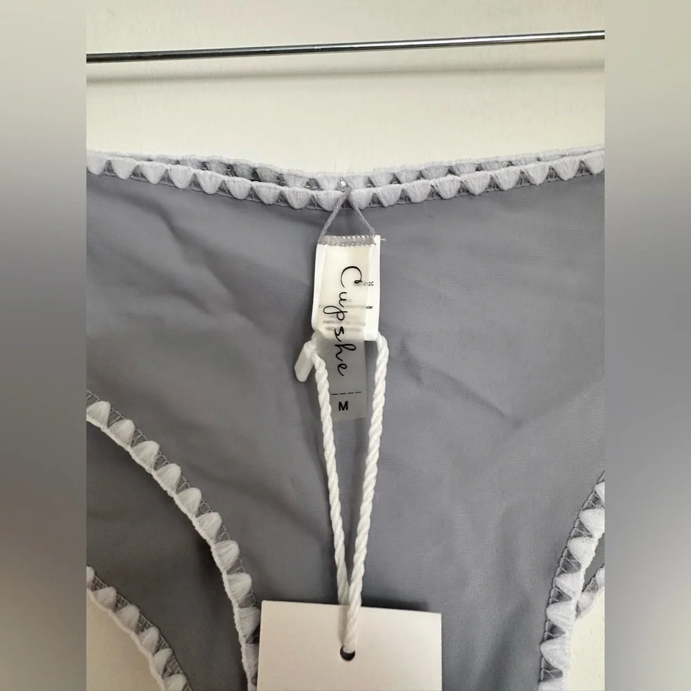 Cupshe swimsuit set - Picture 5 of 6